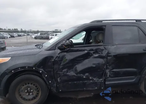 2014 Ford Explorer z USA, uszkodzony, nr VIN 1FM5K8B86EGA92727